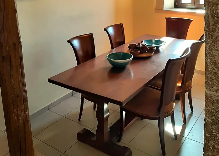 Velanidia In Drapanos *