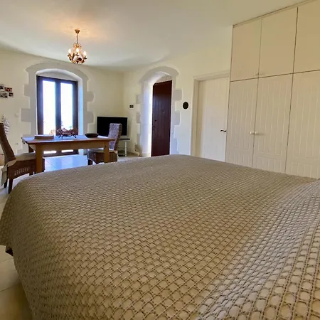 Velanidia In Drapanos Χανιά