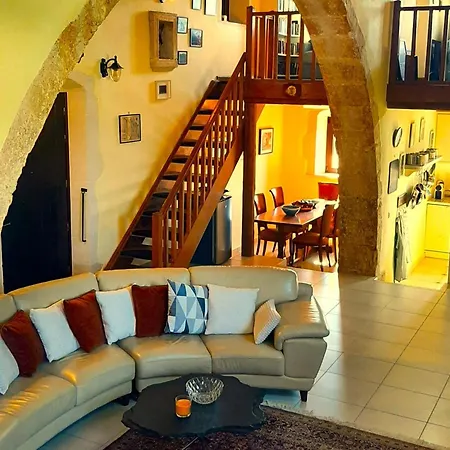 Velanidia In Drapanos